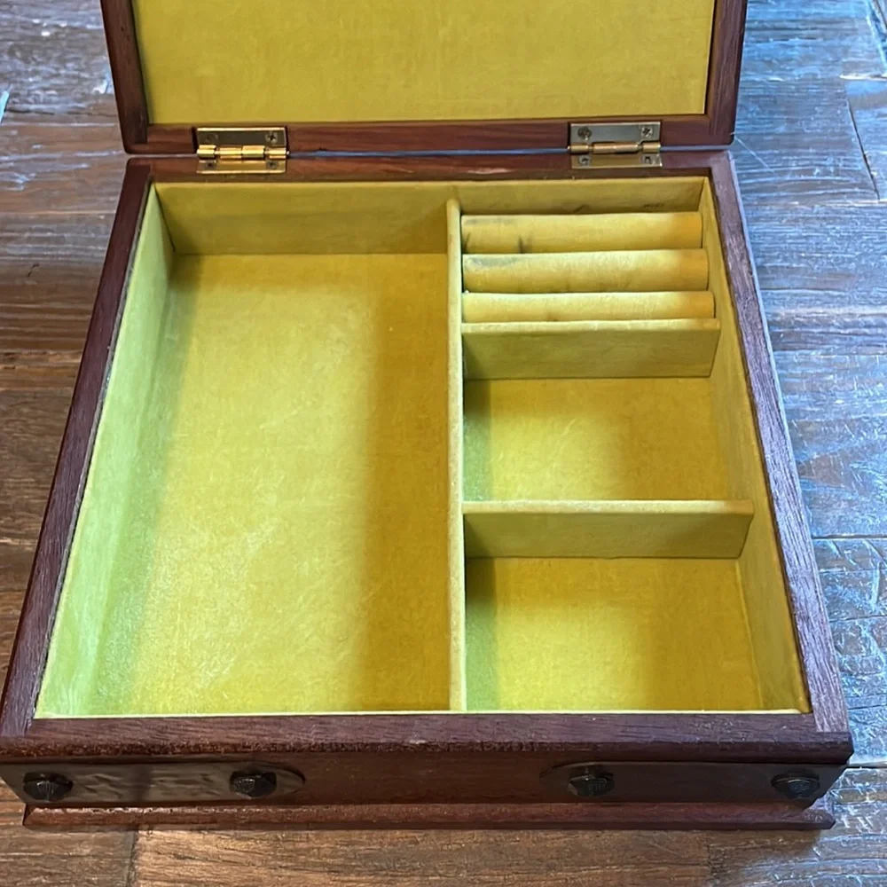 Vintage Wooden Square Jewelry Box🖤